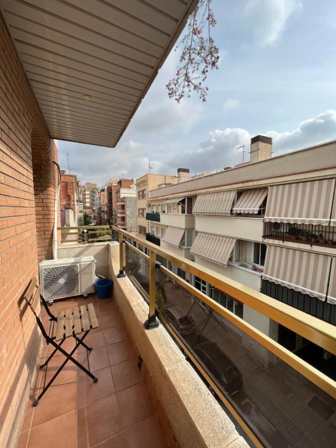 Luna L'Hospitalet de Llobregat Esterno foto
